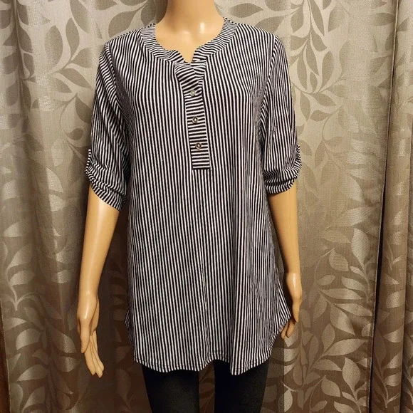 Striped Half Sleeve Top - Picture 12 of 12